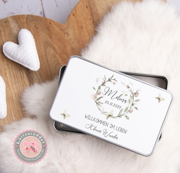 zauberhafte Dose mit Name personalisiert zarte Blumen Schmetterling Taufe Geburt Weihnachten Geschenke Geburtstag Lüttentüddel®